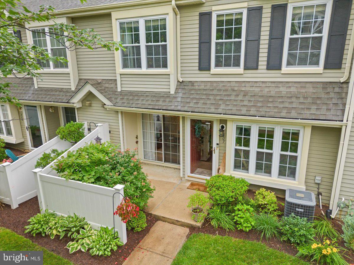 Property Photo: 807 Trescott Place NJ 08054