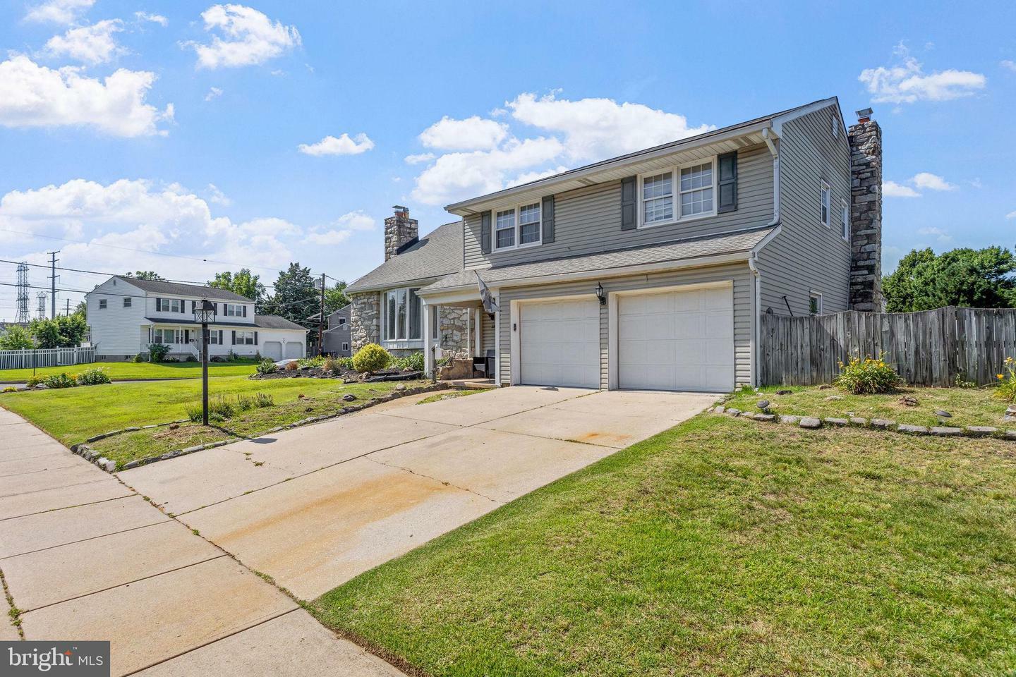 Property Photo: 28 Kingsbridge Drive NJ 08016
