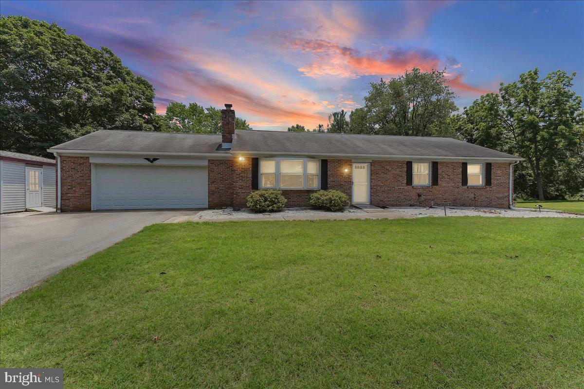 Property Photo: 278 Waterway Road PA 19363