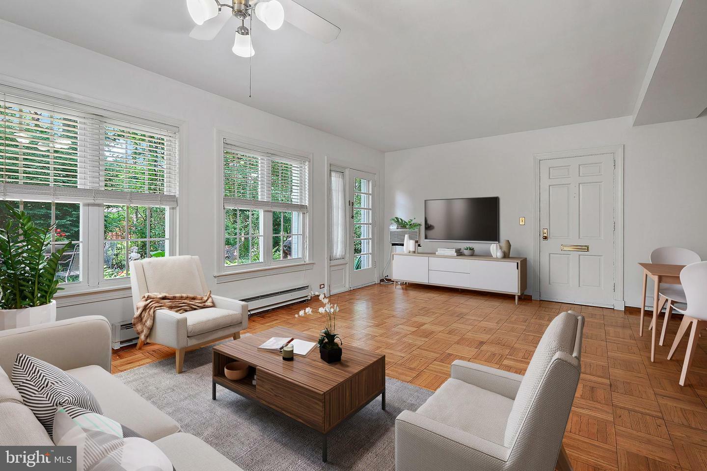 Property Photo: 1619 Ripon Place VA 22302