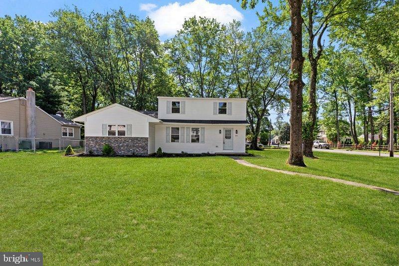 814 Murray Avenue  Cherry Hill NJ 08002 photo