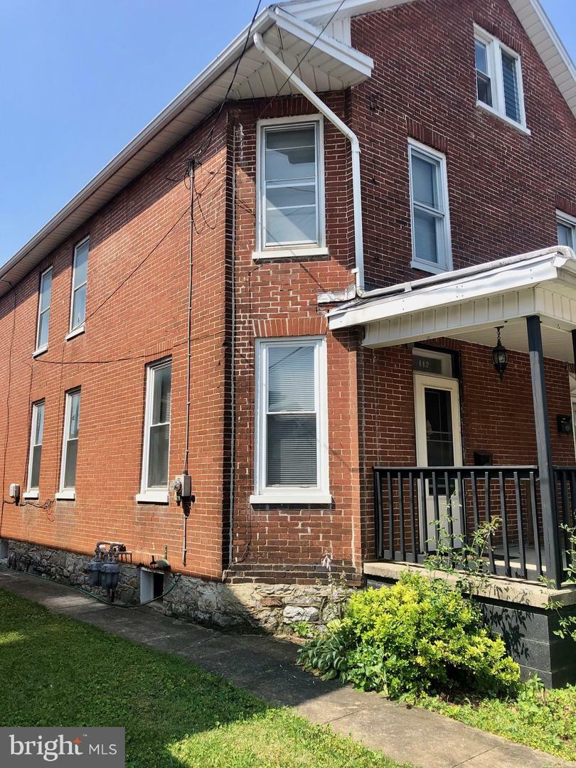 Property Photo:  442 E E Liberty Street  PA 17201 