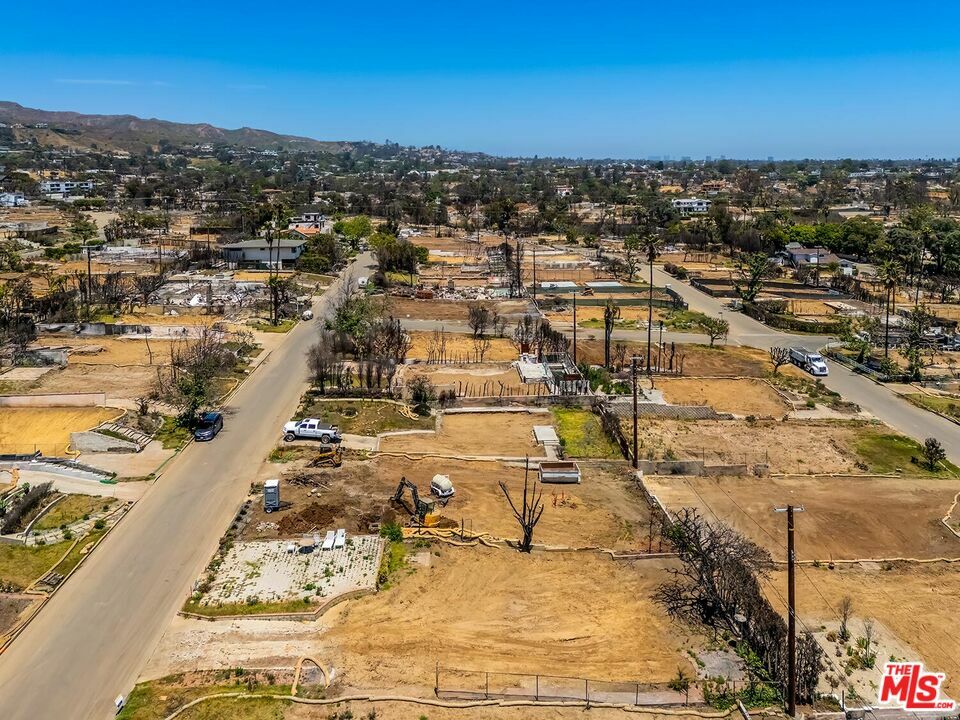 Property Photo: 16930 Bollinger Dr CA 90272