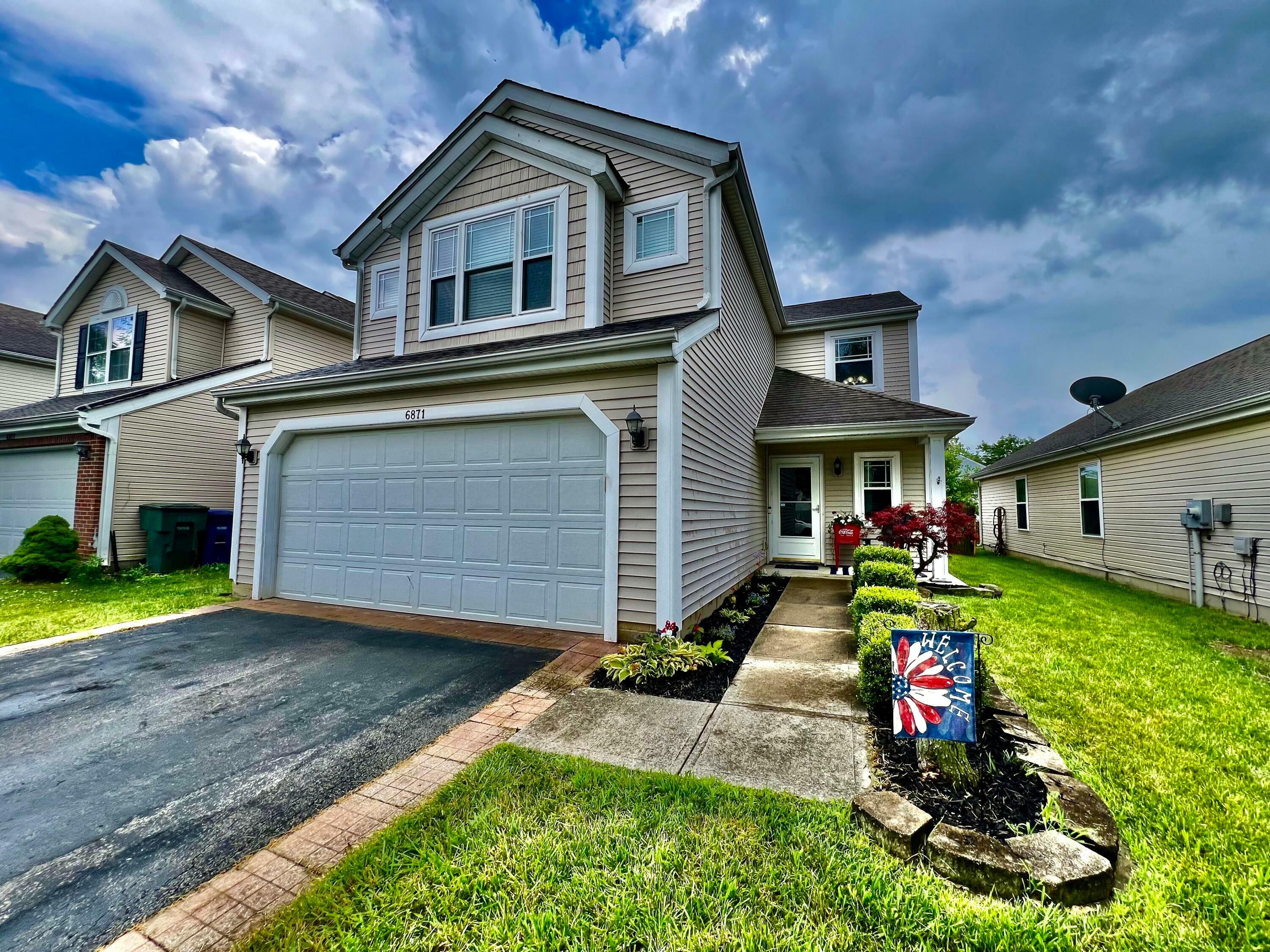 Property Photo:  6871 Manor Crest Lane  OH 43110 