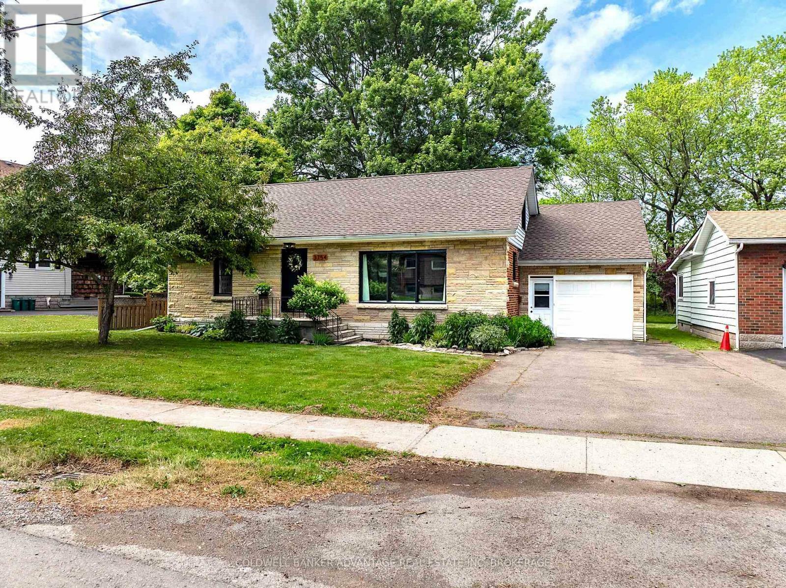 Photo de la propriété:  3754 Highland Drive  ON L0S 1N0 