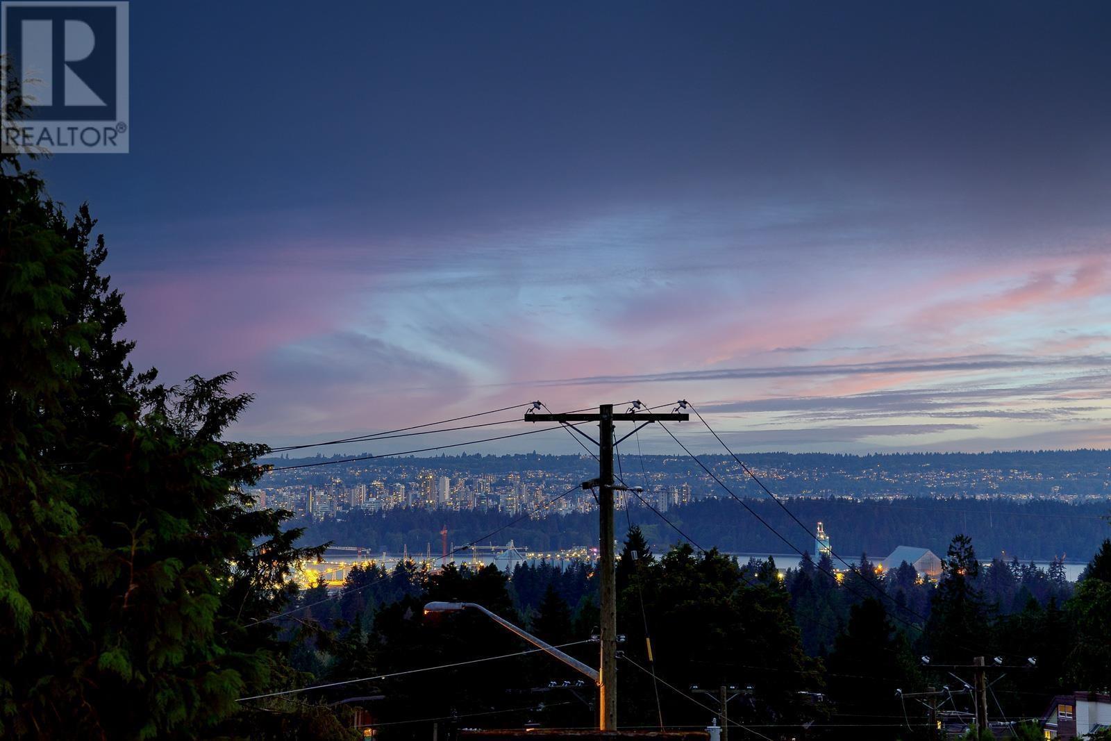 Property Photo: 517 Granada Crescent BC V7N 3A7