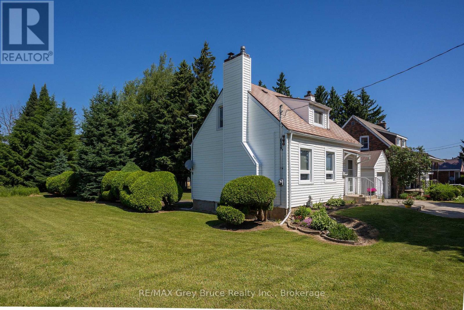 Photo de la propriété: 960 10th Street West ON N4K 5R9