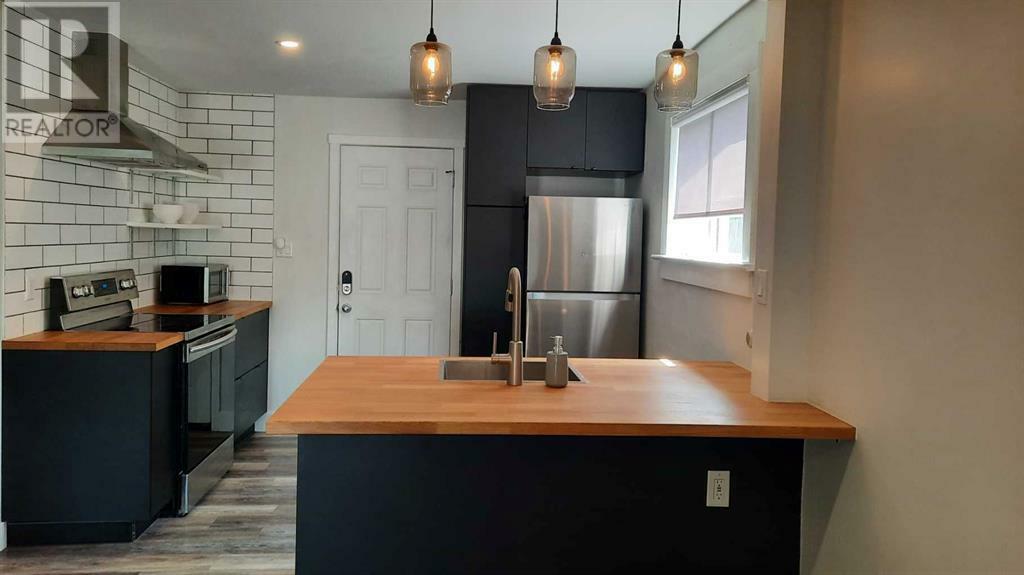 Property Photo: 144 2 Street West AB T0J 0Y4