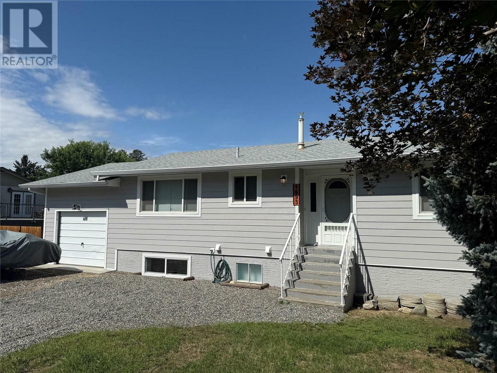 4693 Spurraway Road  Kamloops BC V2H 1M7 photo