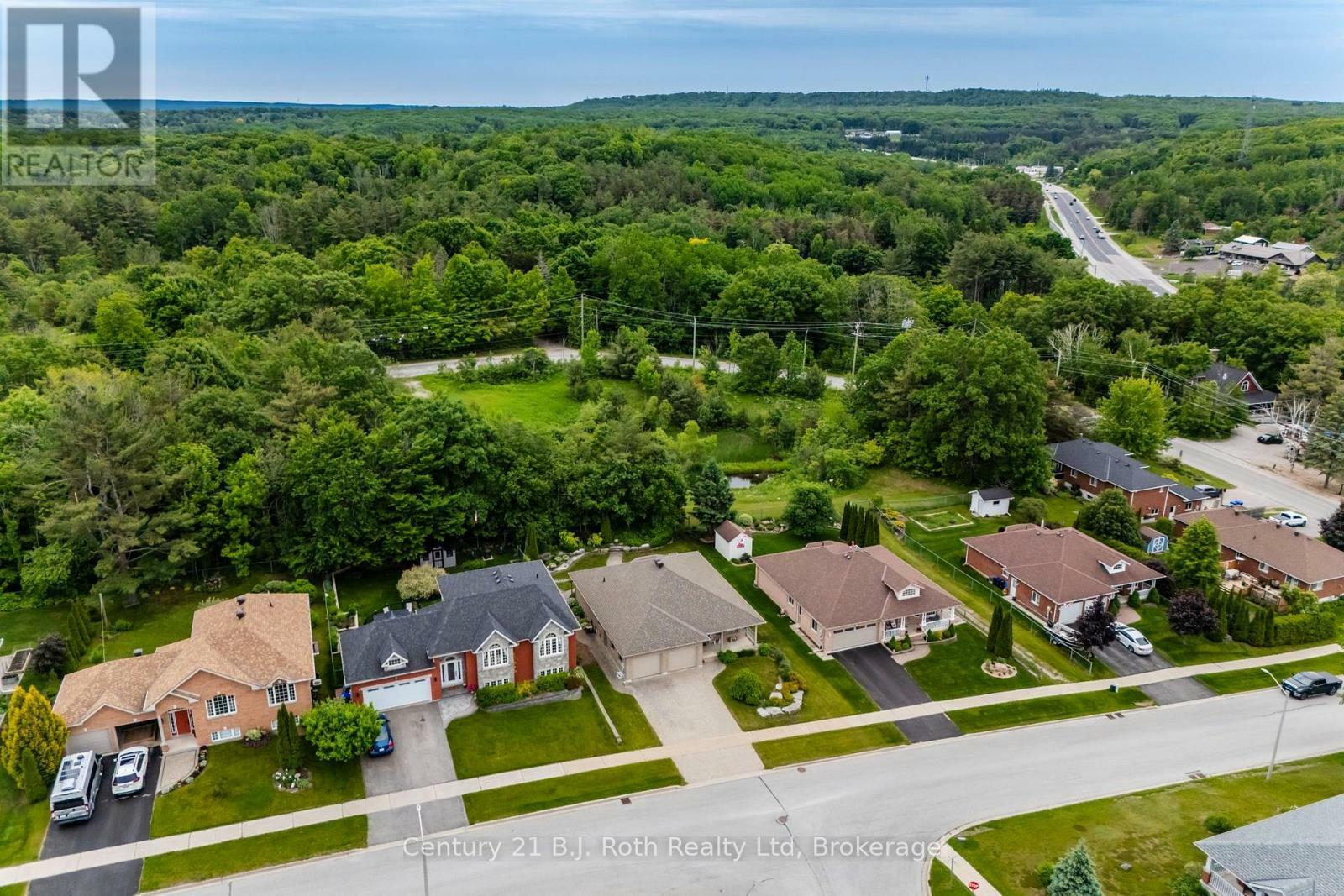 Photo de la propriété: 67 James Street ON L9M 2H8
