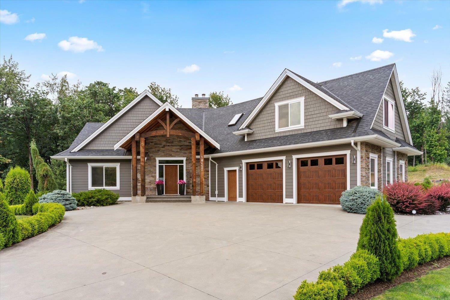 Property Photo: 10457 Woodrose Place BC V0X 1X1