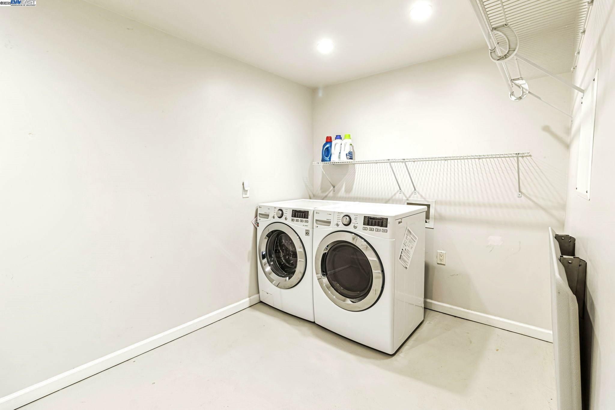 Property Photo: 3675 Delmont Ave CA 94605