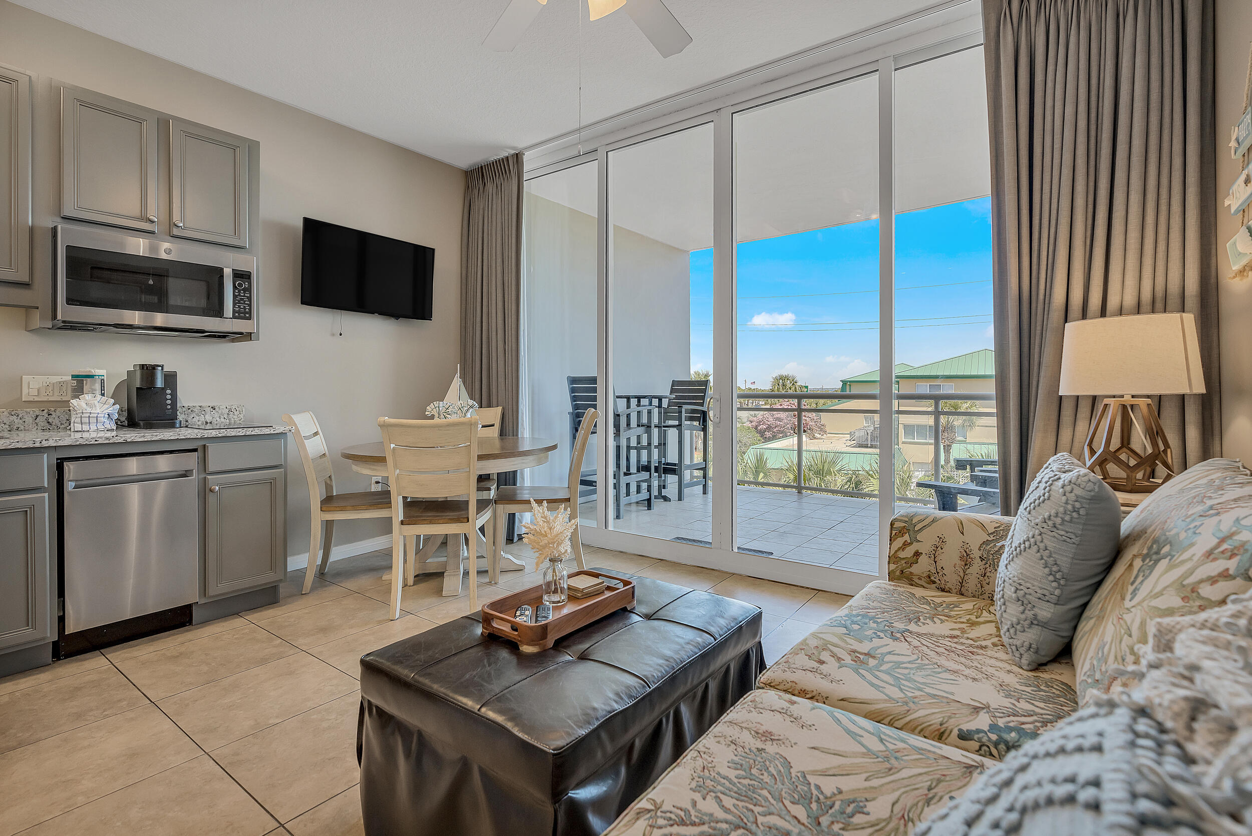 Property Photo:  1517 SW Miracle Strip Parkway Unit 309  FL 32548 
