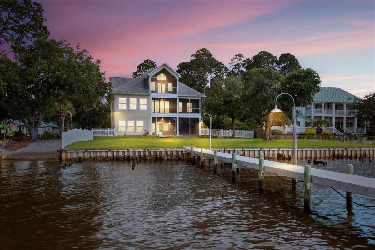 Property Photo: 6450 E Bay Boulevard FL 32563