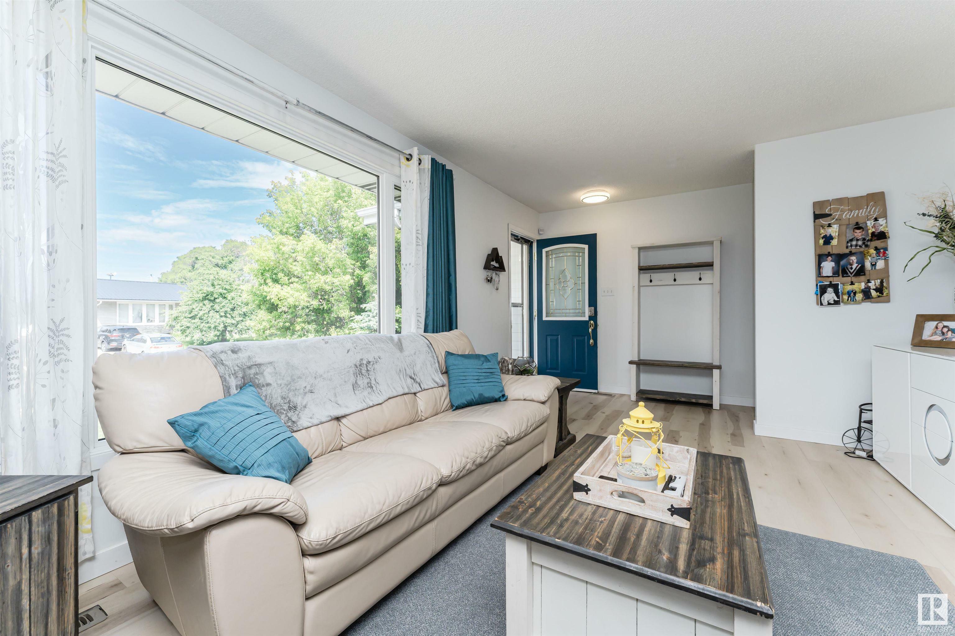 Property Photo: 64 Wilson Crescent AB T8A 3L2