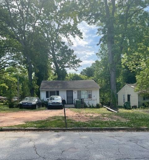 Property Photo: 1762 Hadlock Street Southwest GA 30311