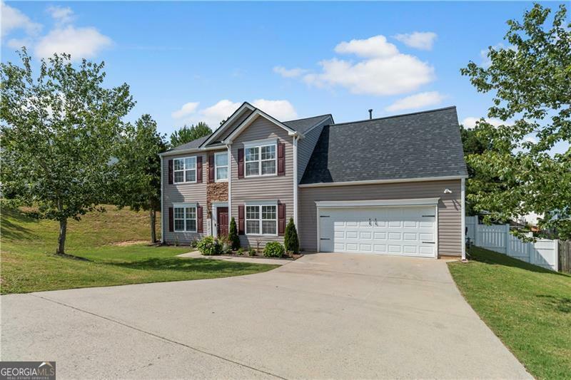 Property Photo: 1644 Royal Ives Drive GA 30045