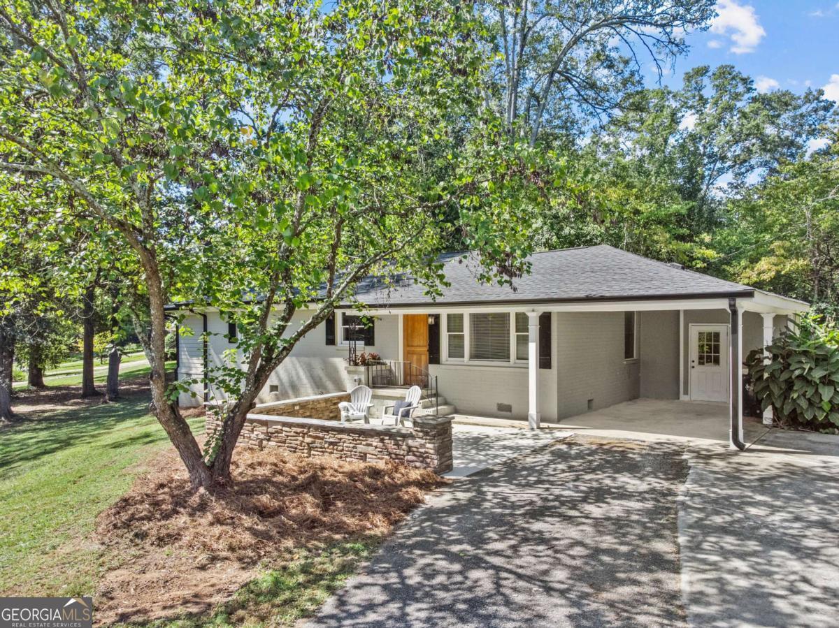 Property Photo: 195 Sylvan Road GA 30606