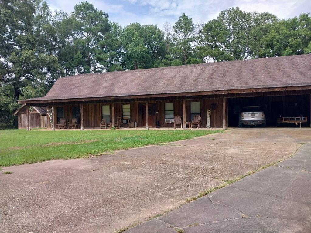 Property Photo: 182 West Bryant Road LA 71323