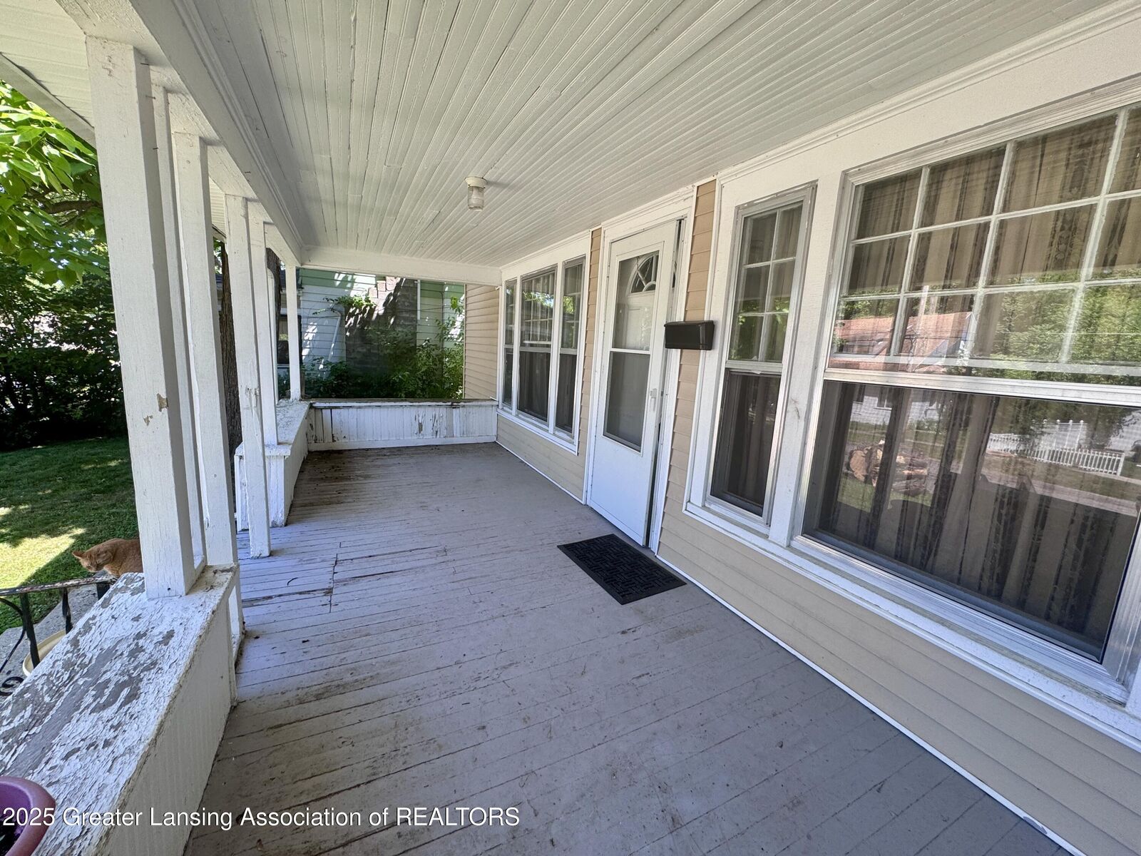 Property Photo: 1413 Carl Breeding Way MI 49203