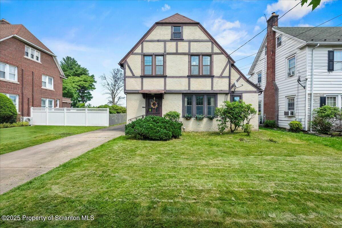 Property Photo:  84 River Street  PA 18704 