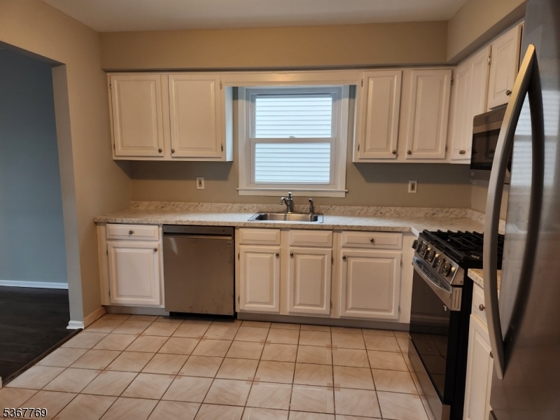 Property Photo: 1135 E Henry St NJ 07036