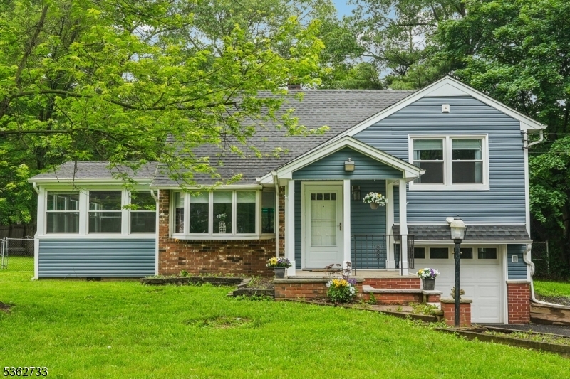24 Glen Ave  Bernards Twp. NJ 07920 photo