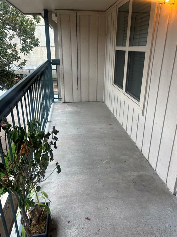 Property Photo: 855 Augusta Drive 56C TX 77057