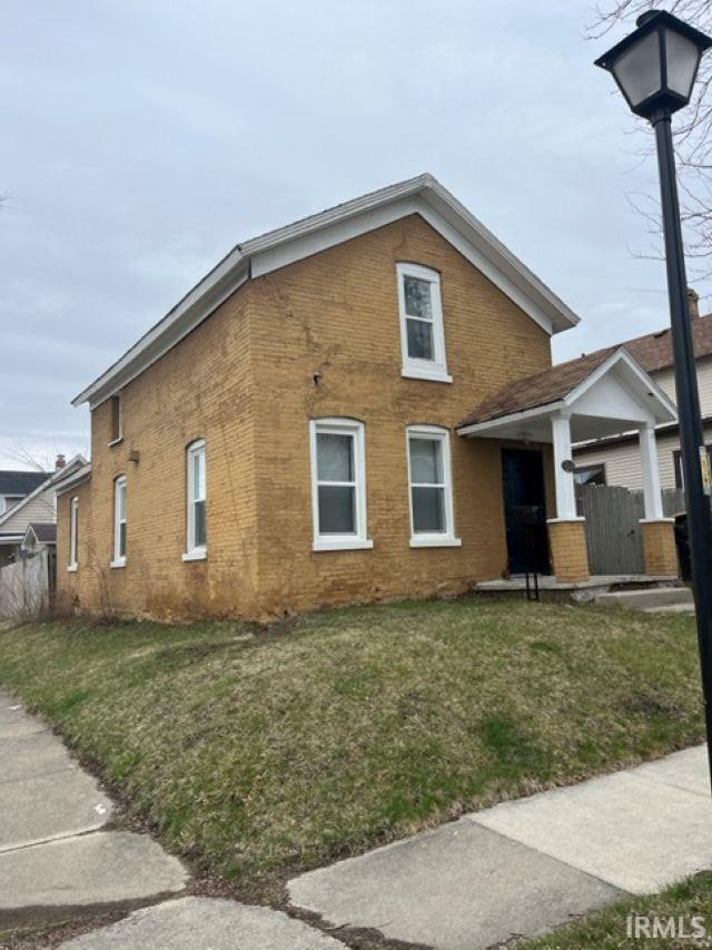Property Photo: 634 Walnut Street IN 46802-5150
