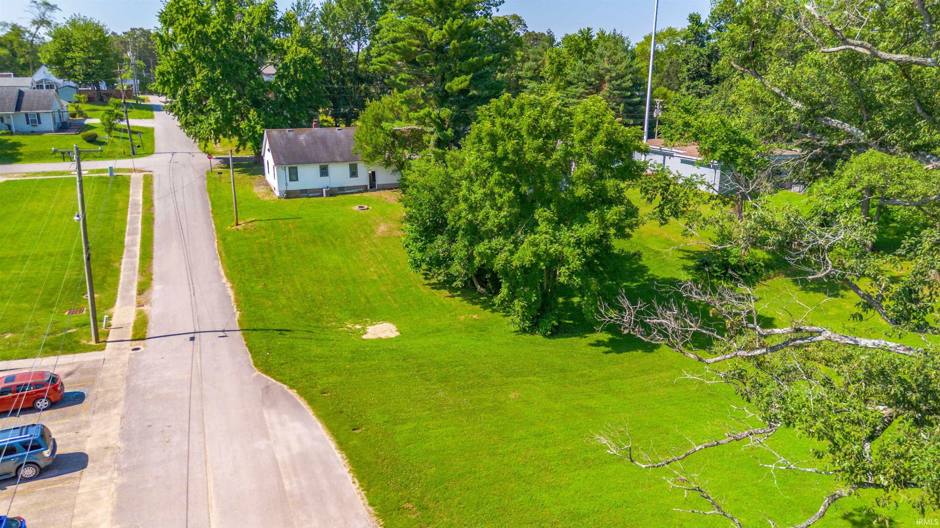Property Photo: 52 E Spring Street IN 47611