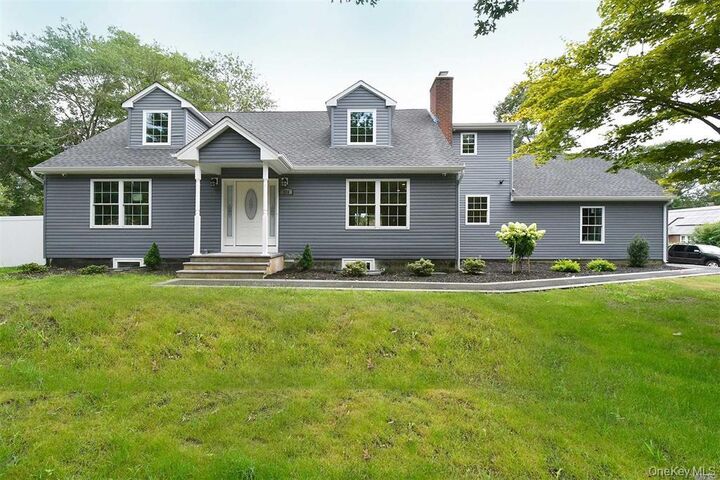 336 Nicolls Road  Deer Park NY 11729 photo
