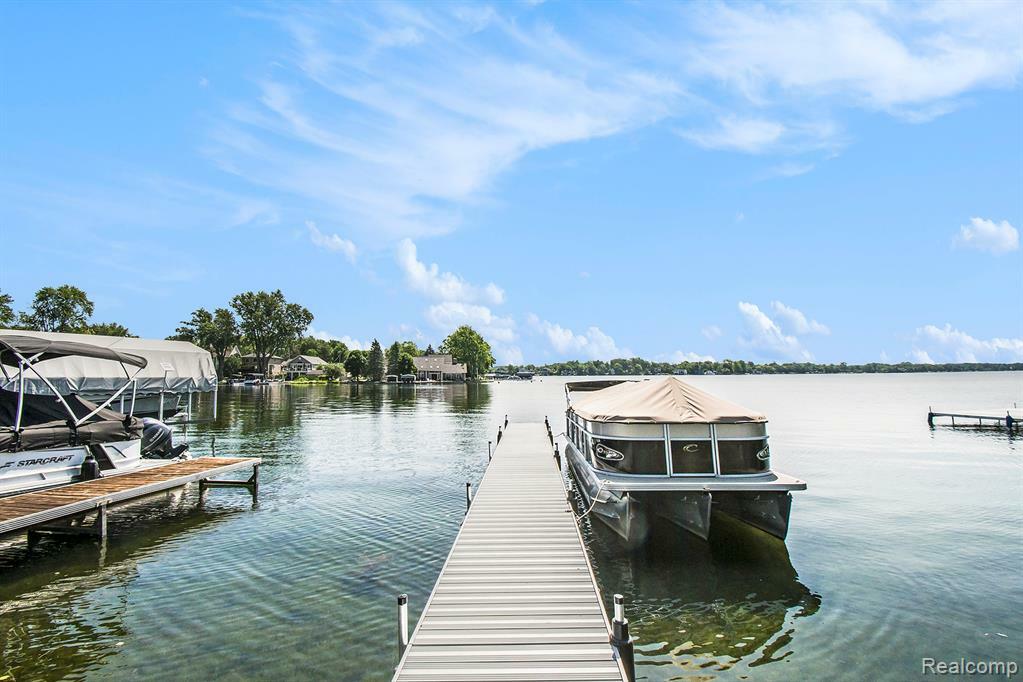 Property Photo:  11501 Torrey Road  MI 48430 9631 