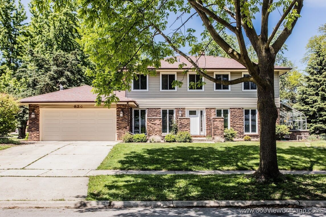 Property Photo:  824 62nd Street  IL 60516 