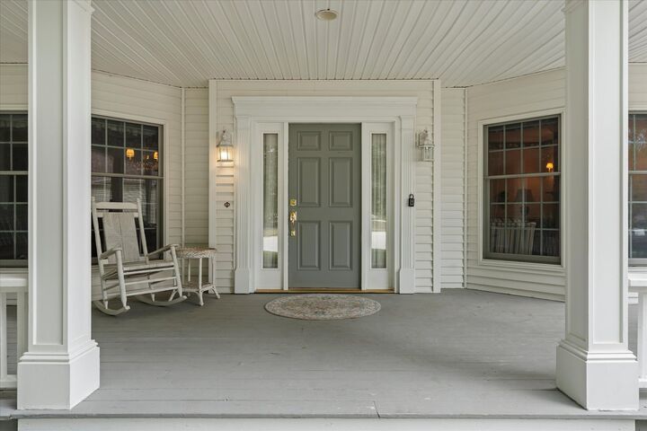 Property Photo: 1001 Lake Pointe Lane IL 61853