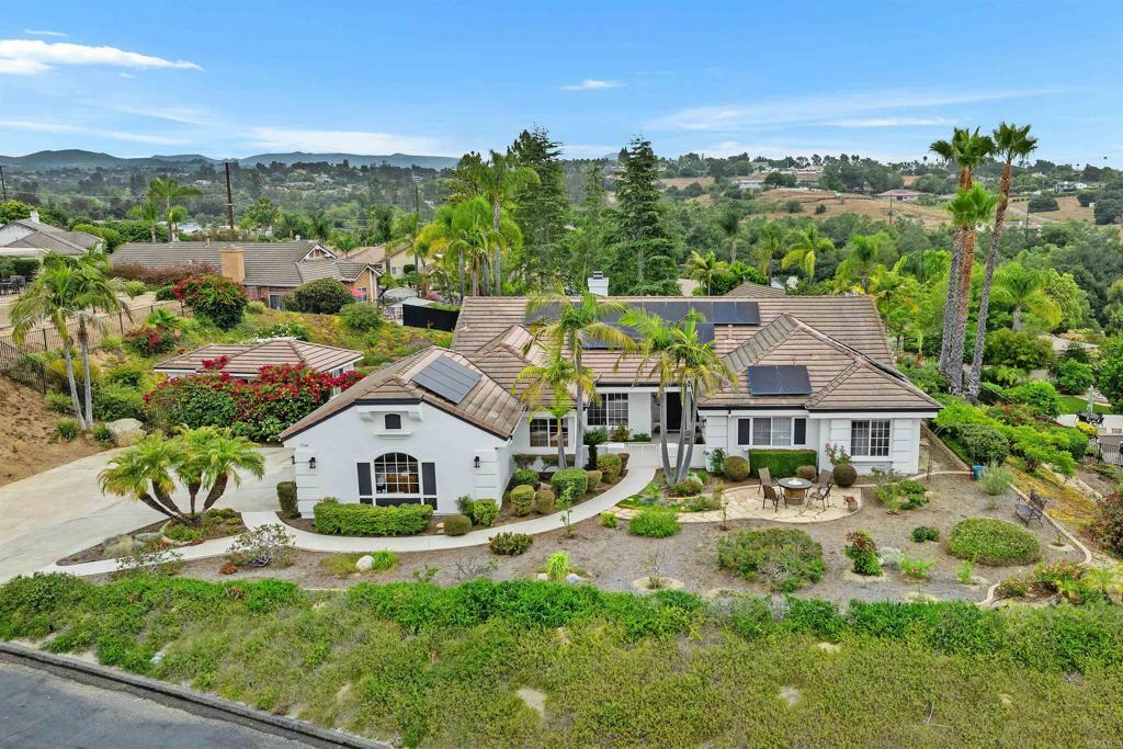 Property Photo:  1744 Arbolita Lane  CA 92028 