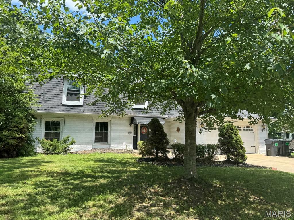 Property Photo: 113 Lakeland Hills Drive IL 62208