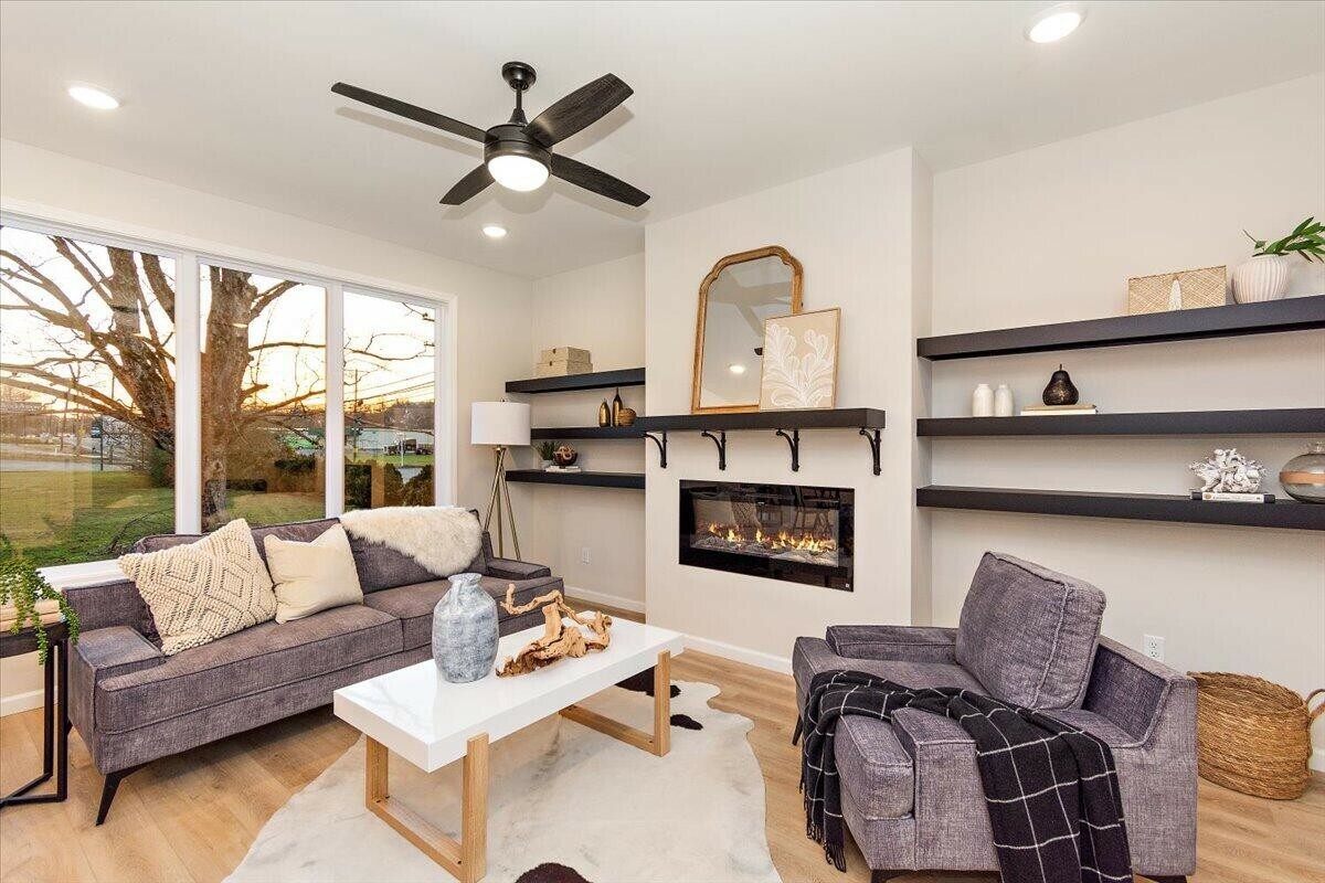 Property Photo: 3670 Main Street 1 TN 37347