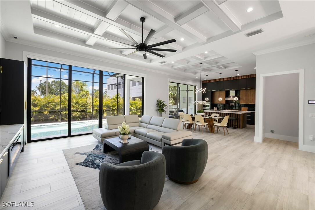 Property Photo:  855 10th Street N  FL 34102 