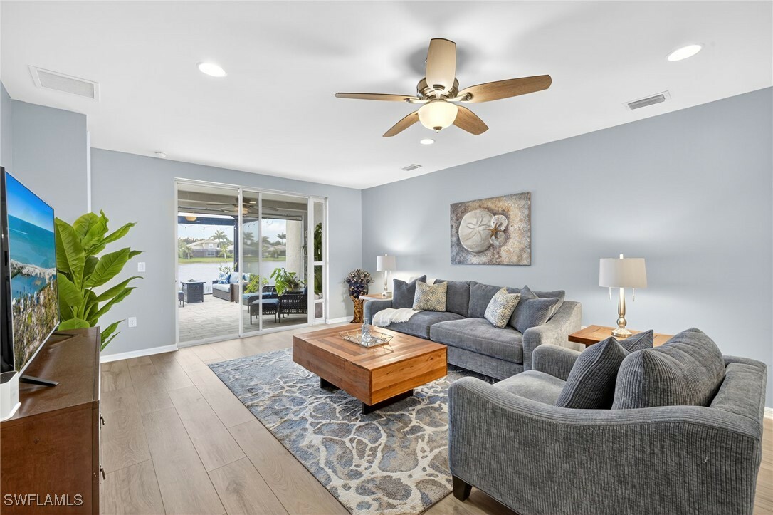 Property Photo: 14803 Edgewater Circle FL 34114