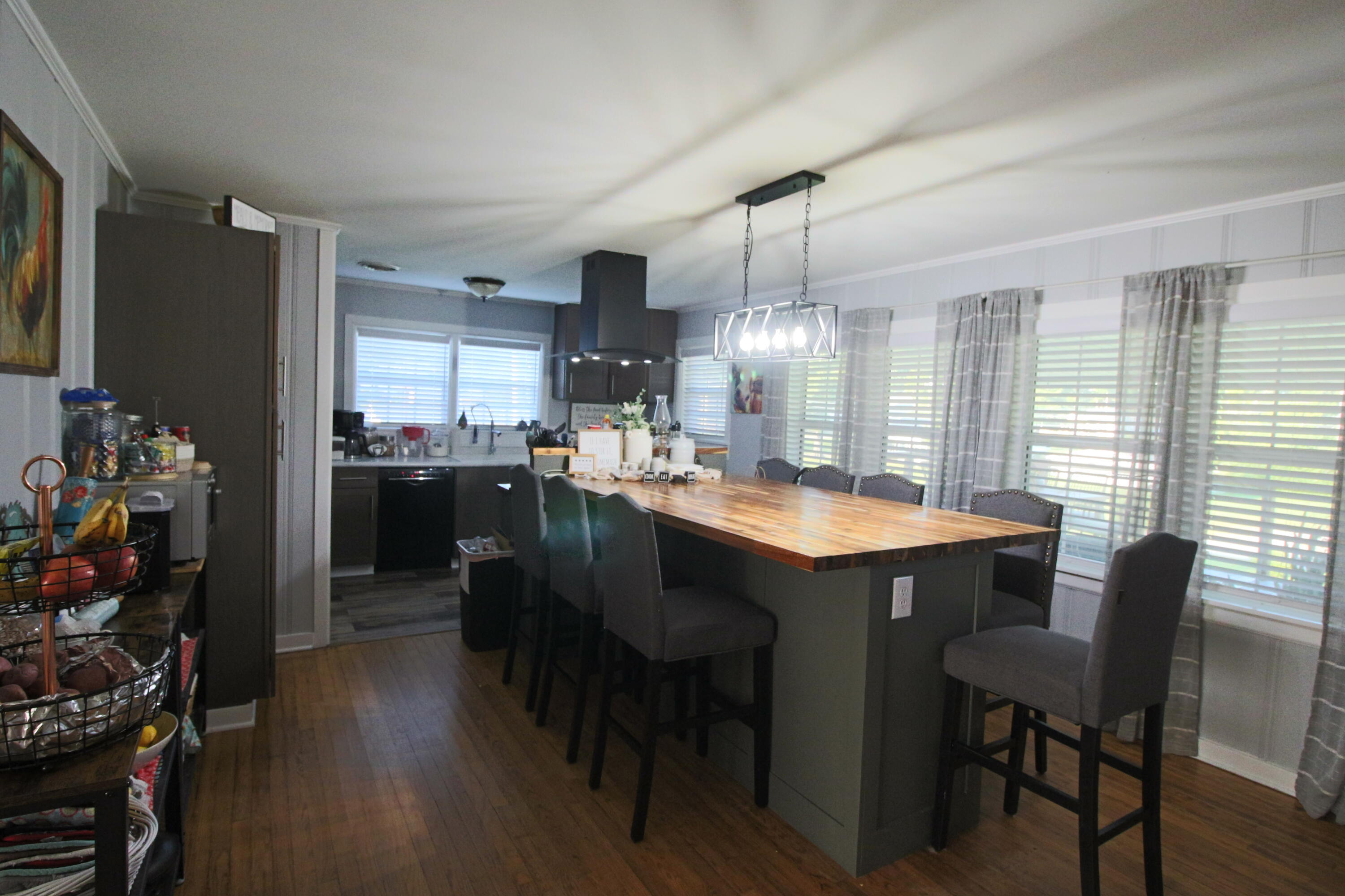 Property Photo: 200 North Oak Street MS 38852