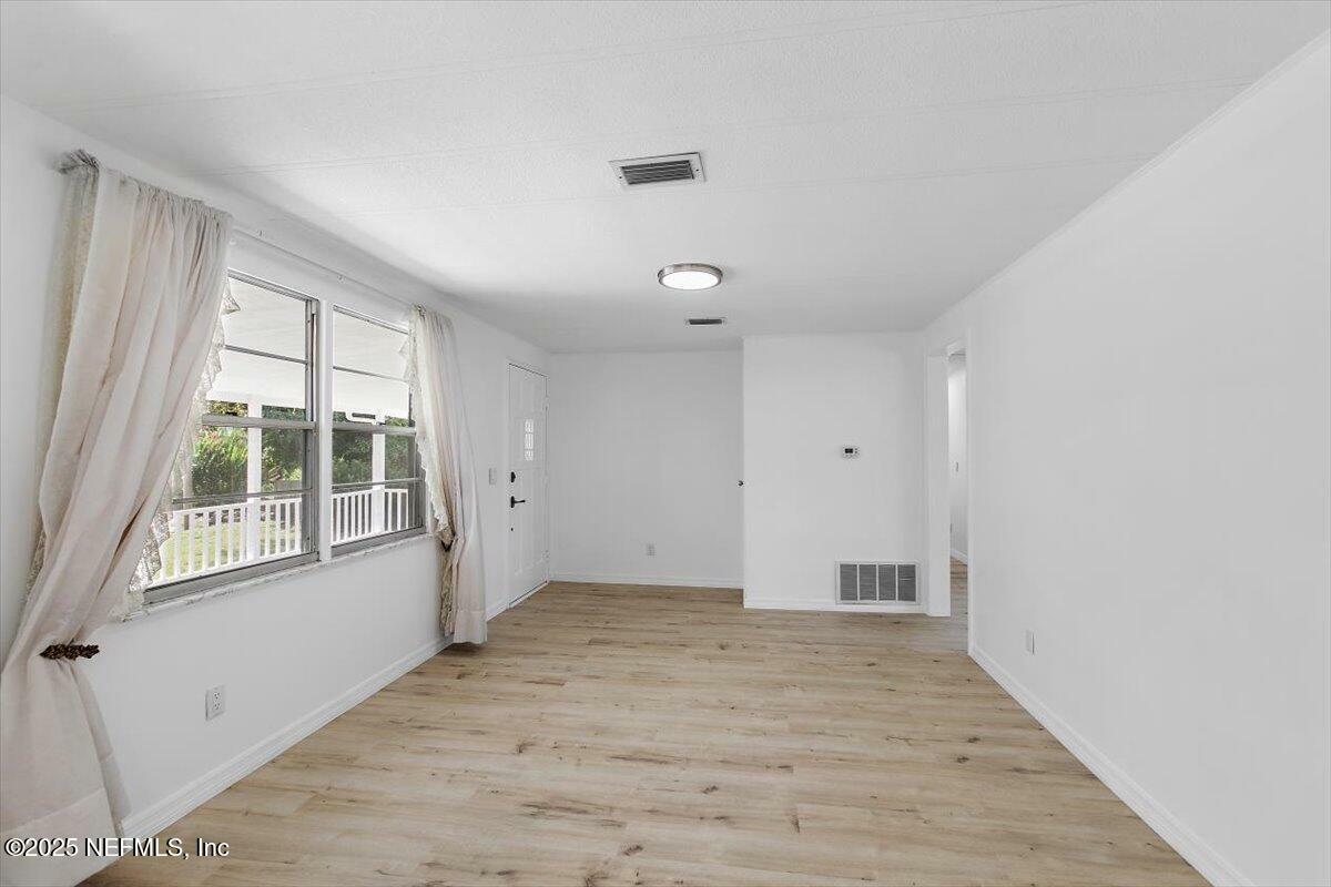 Property Photo: 108 N Whitney Street FL 32084