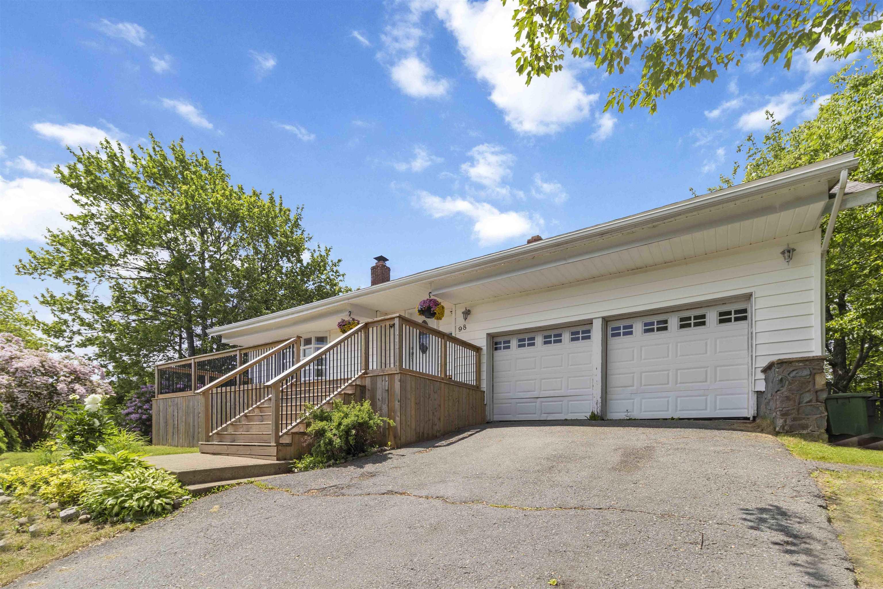 Property Photo: 98 Wildwood Boulevard NS B2W 2M1