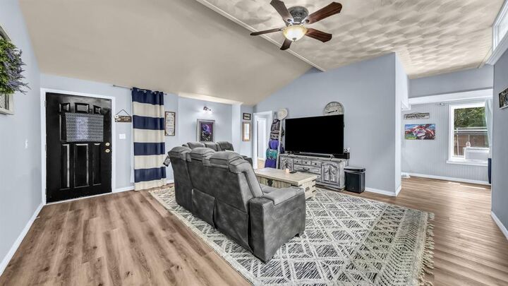 1950 Crestridge Street  Stephenville TX 76401 photo