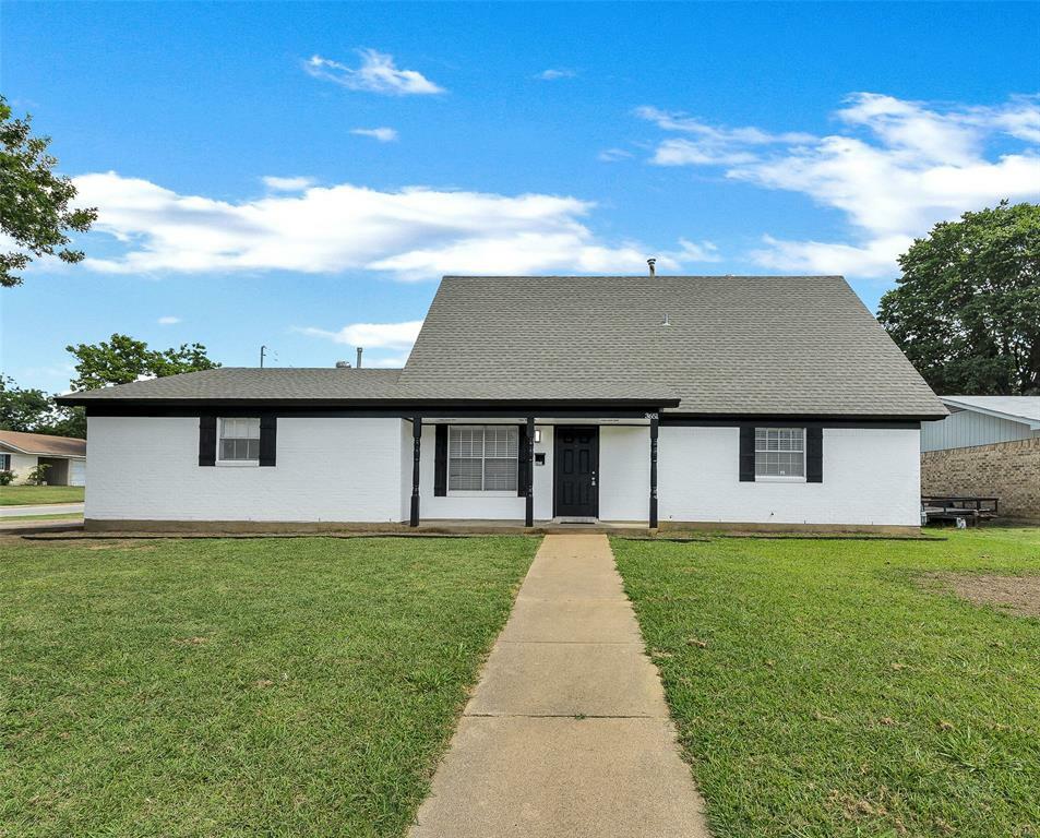 Property Photo: 3651 Rough Creek Road TX 76140