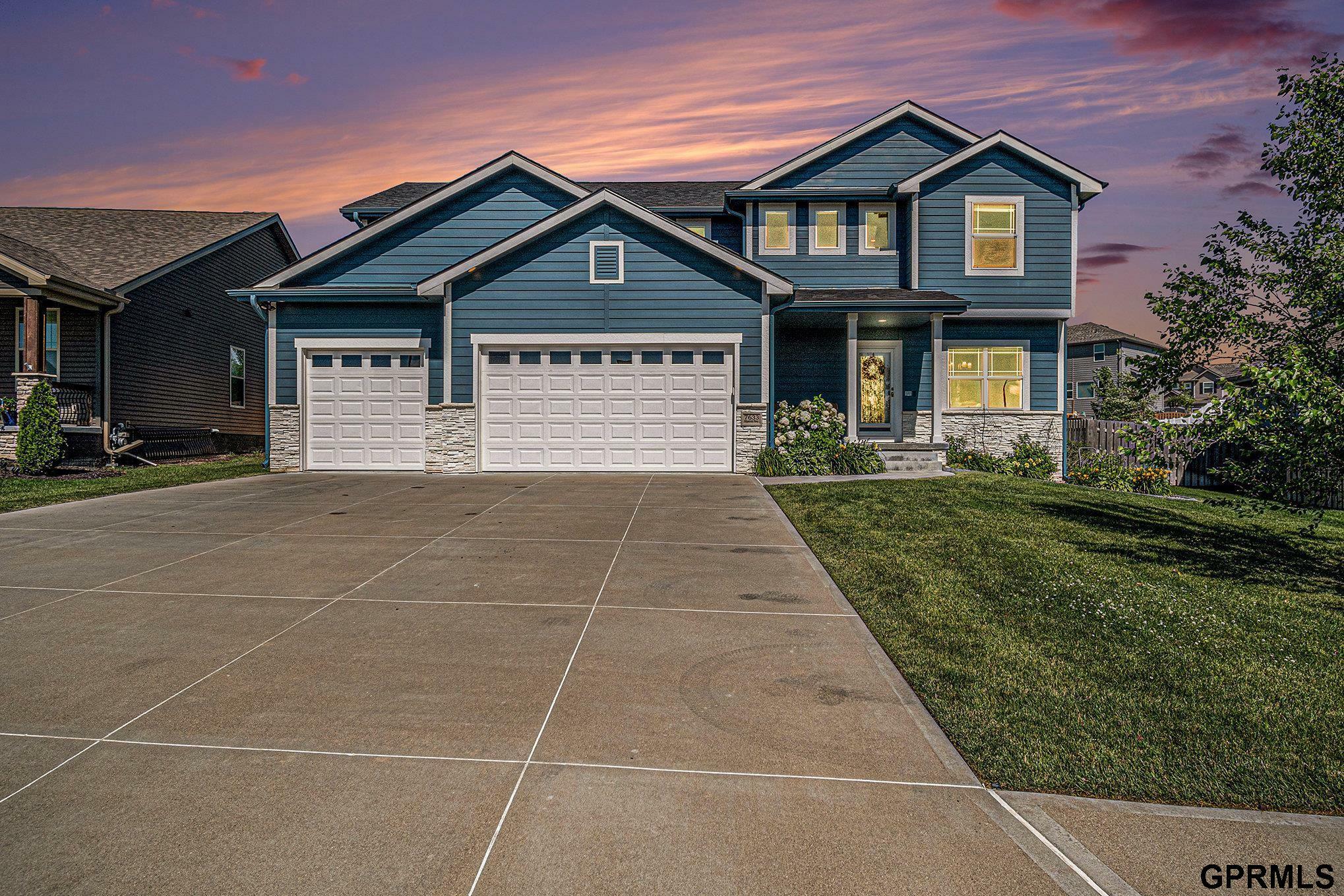 Property Photo: 7633 Kilpatrick Parkway NE 68007