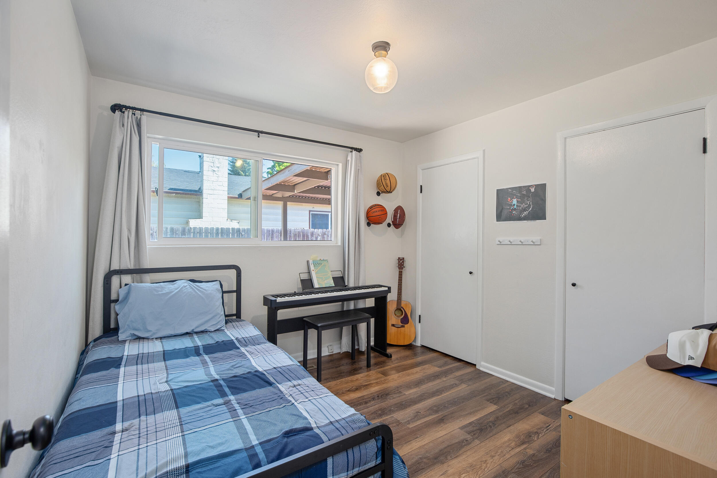 705 NE Beacon Drive  Grants Pass OR 97526 photo
