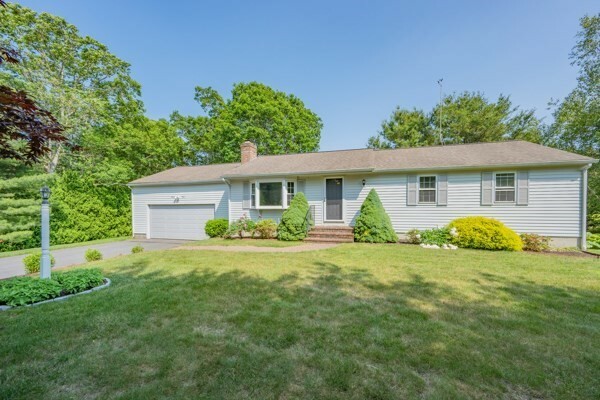 23 Cromwell Drive  Yarmouth MA 02675 photo