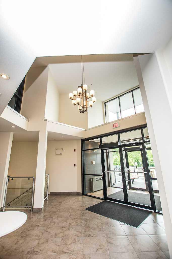 Photo de la propriété: 5110 36 Street 311 AB T4N 0T5