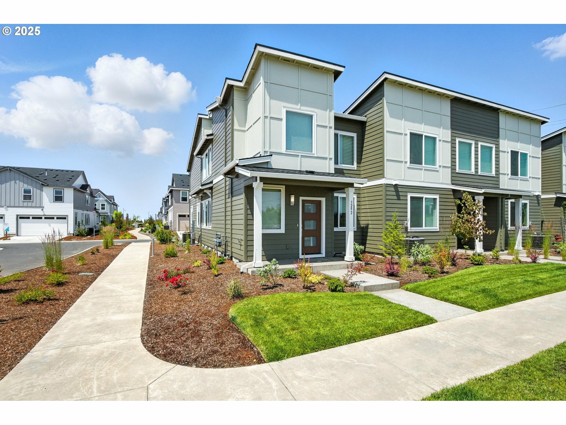 Property Photo: 3292 SE Equinox Ln OR 97123