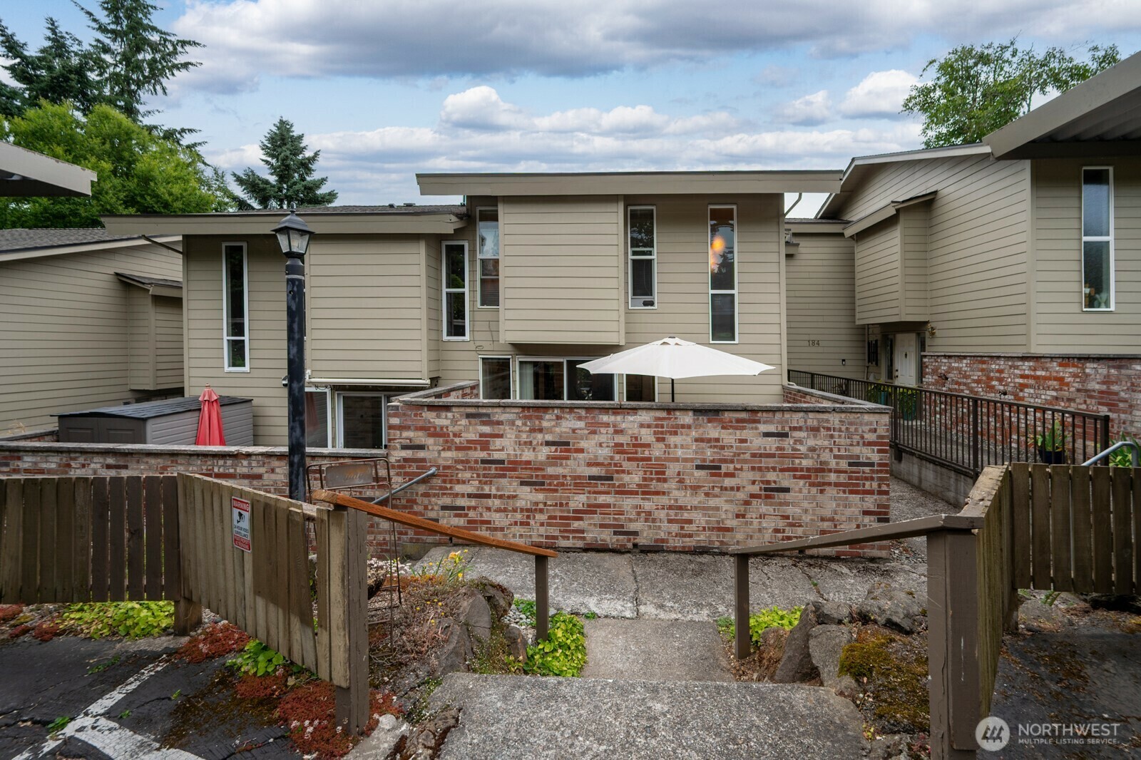 Property Photo: 220 SW 200th Street 186 WA 98166